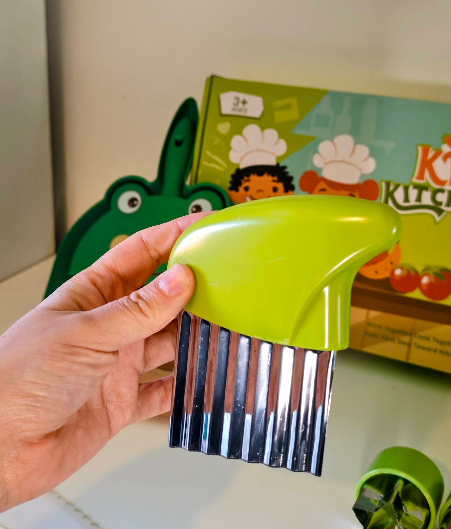 Kitchen tools for kids - Montessori Grow