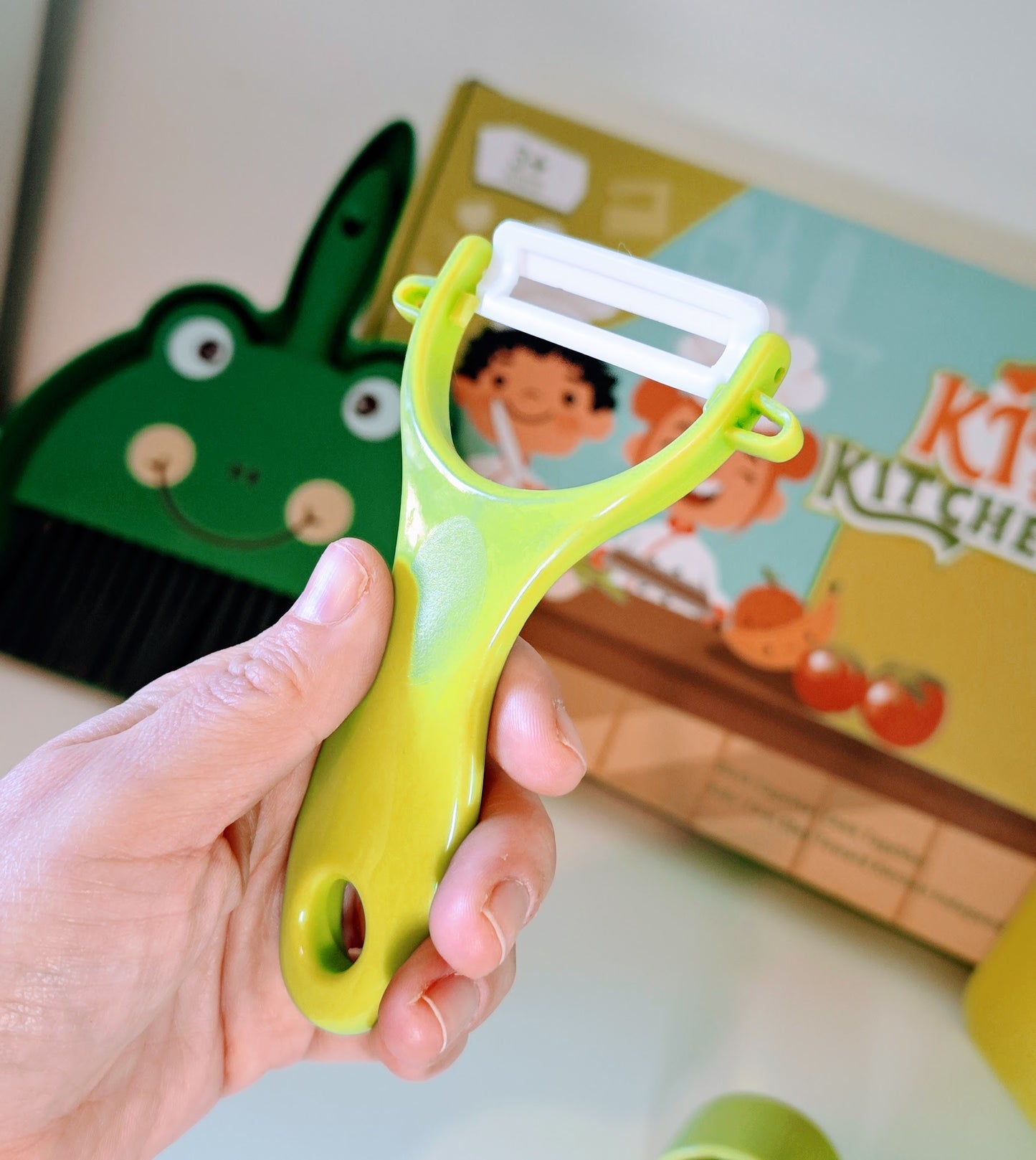 Kitchen tools for kids - Montessori Grow