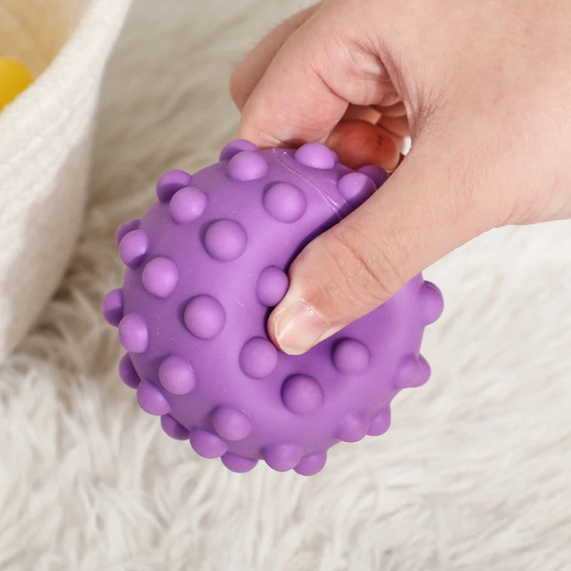Montessori Baby Box (6-9 Months) - Montessori Grow