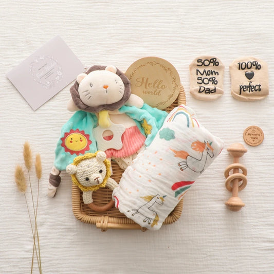 Newborn Gift - Lion - Montessori Grow