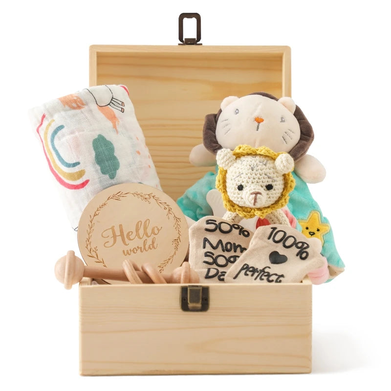 Newborn Gift - Lion - Montessori Grow